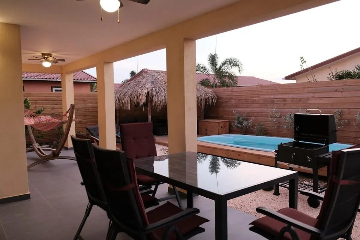 Casa Papaya With Private Pool And Covered Porch Кралендейк 0*,  Бонайре, Синт-Эстатиус и Саба