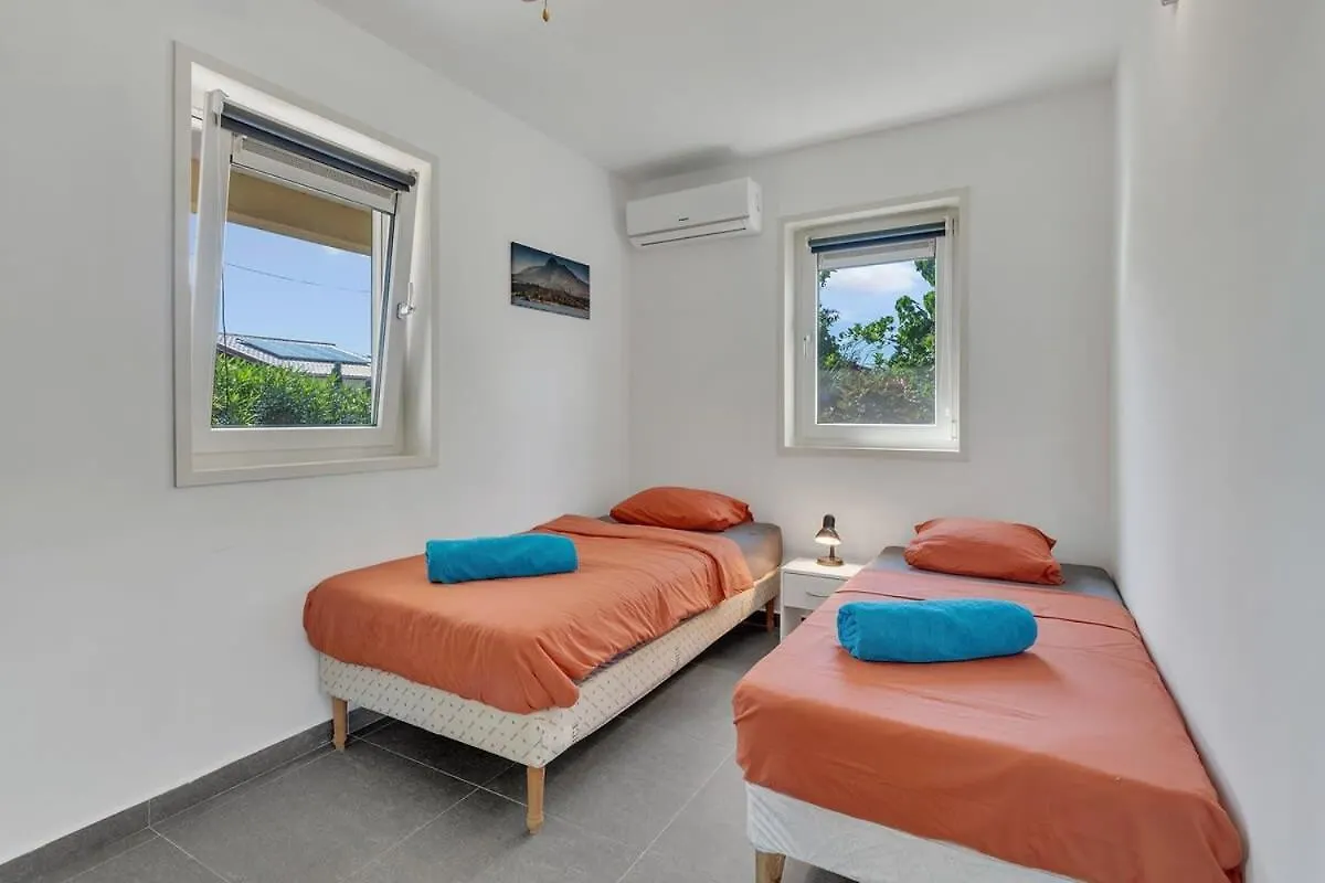 Вилла Casa Papaya With Private Pool And Covered Porch Кралендейк