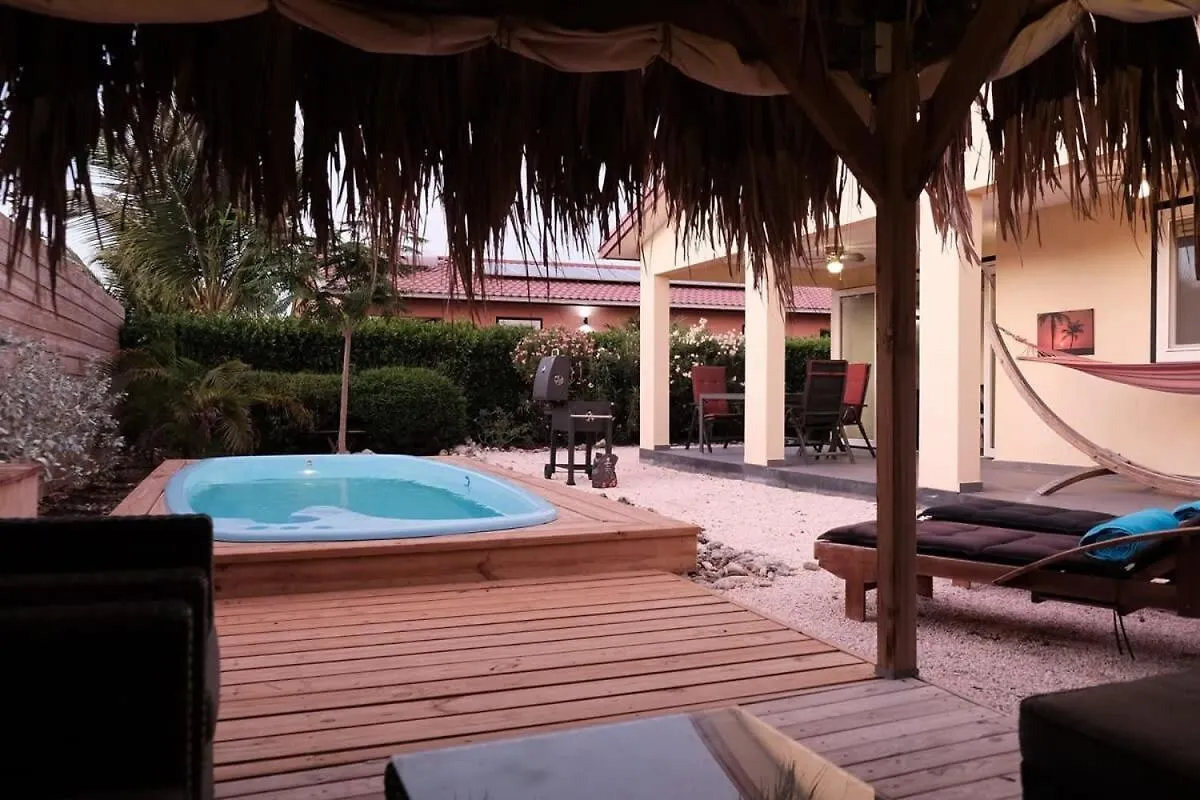 Casa Papaya With Private Pool And Covered Porch Кралендейк 0*,  Бонайре, Синт-Эстатиус и Саба